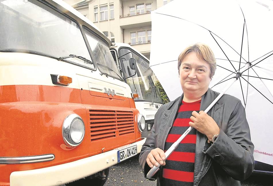 waltraud-dietrich-und-ihre-kollegen-haben-sich-fuer-den-tag-1231267h